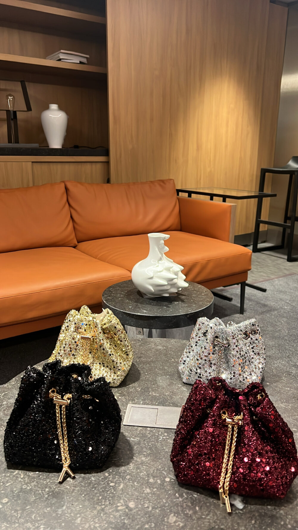 SAC SEQUINS NOIR OR ARGENT BORDAUX