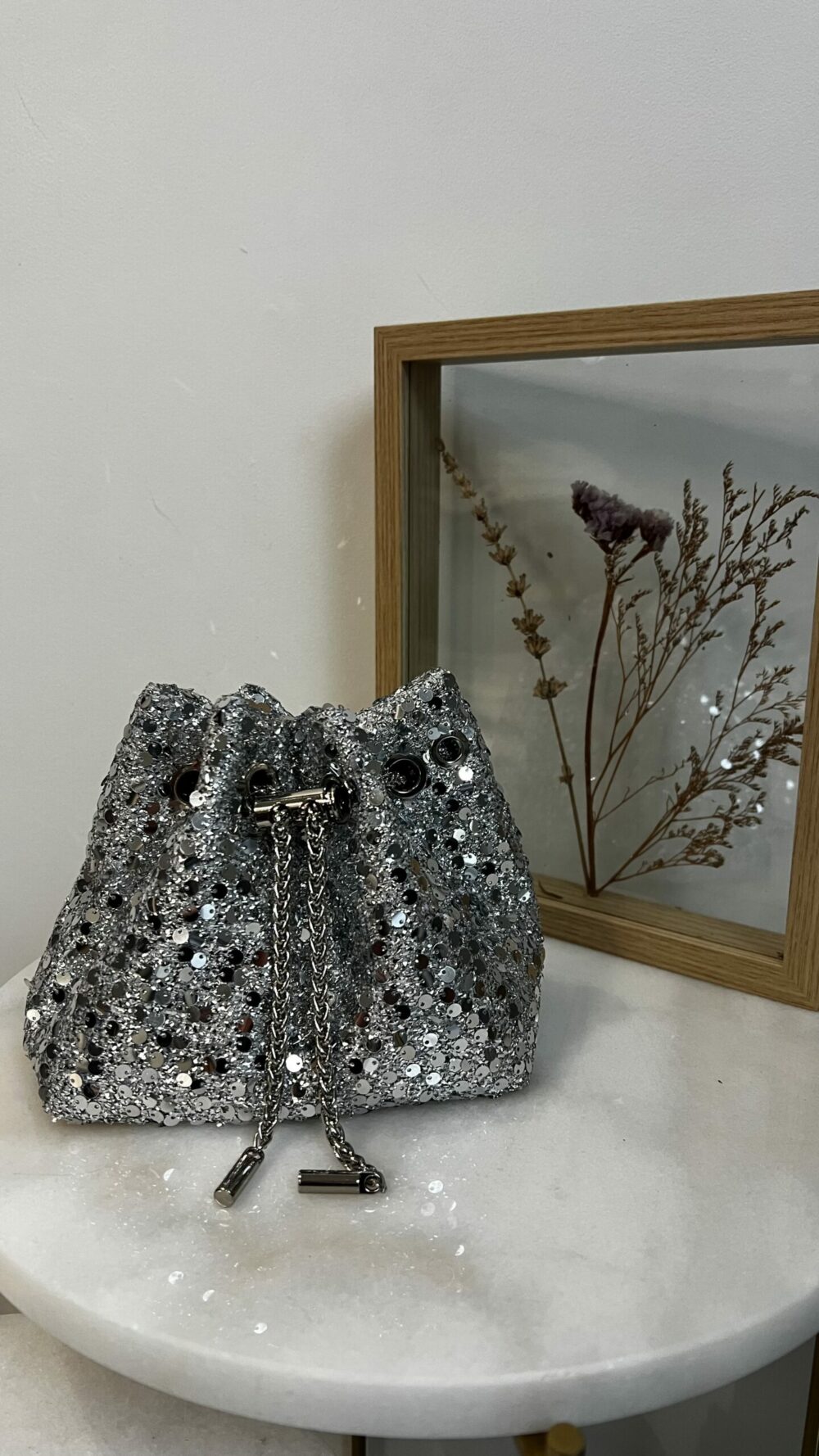 SAC SEQUINS NOIR OR ARGENT BORDAUX – Image 4