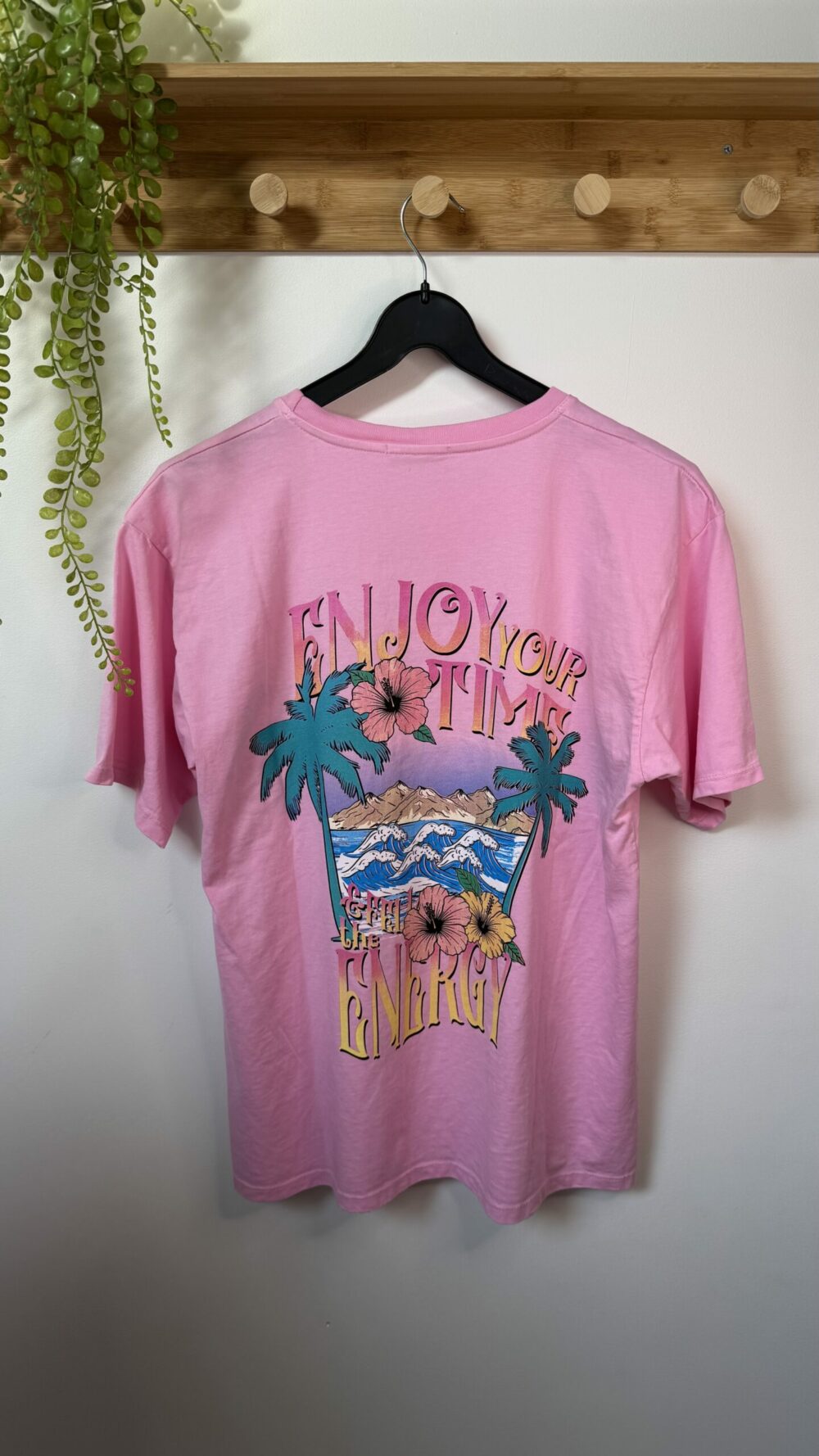 T-SHIRT ENJOY YOUR TIME & FEEL THE ENERGY – Image 2