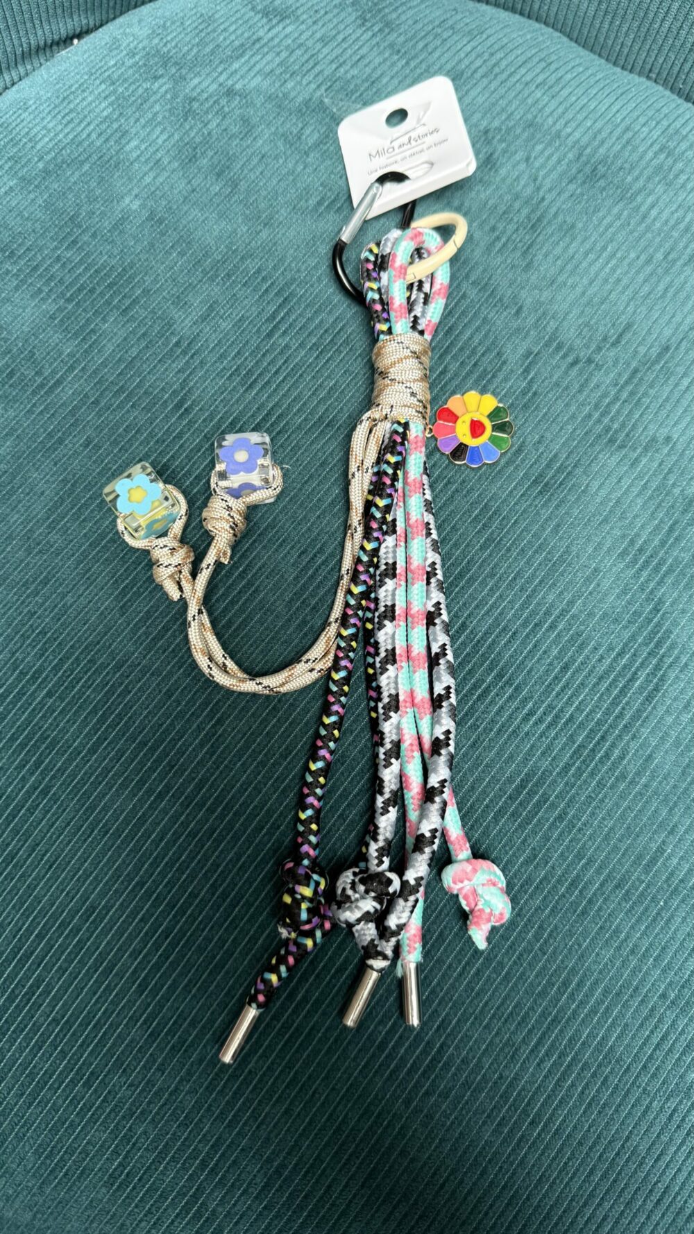 PORTE-CLÉS DÉS DE FLEURS